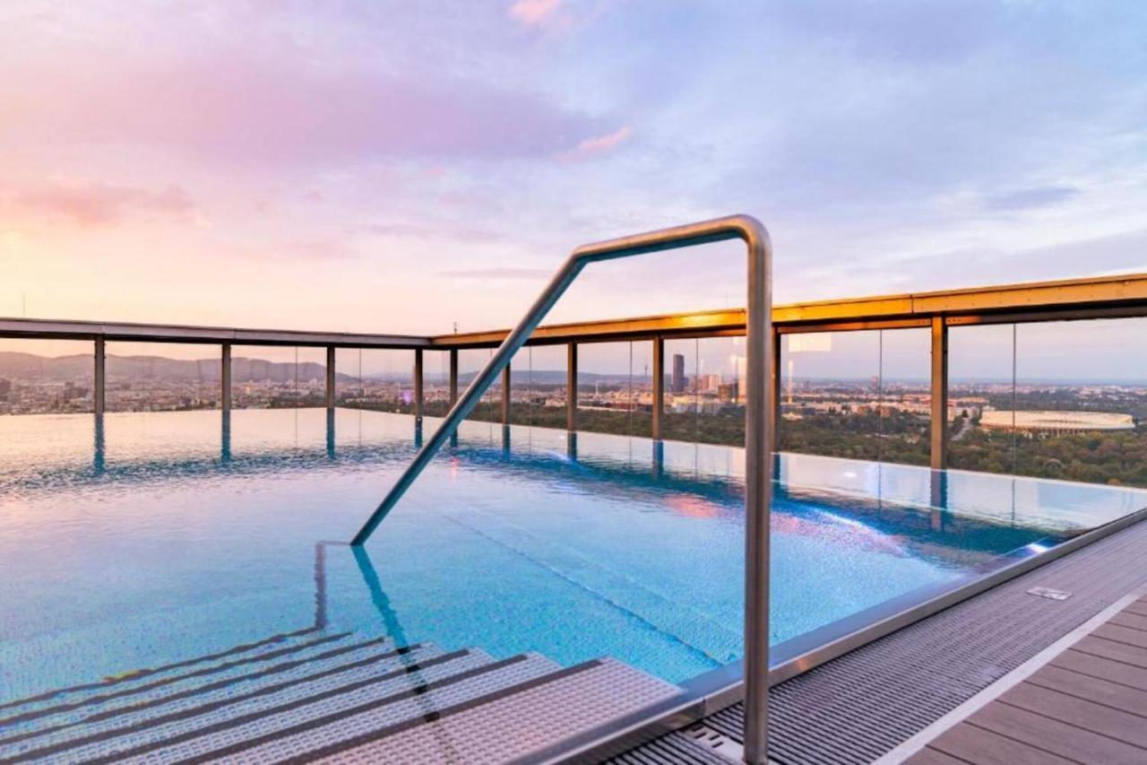 Mca Triiiple I Rooftop Pool I Free Parking I Netflix Wiedeń Zewnętrze zdjęcie