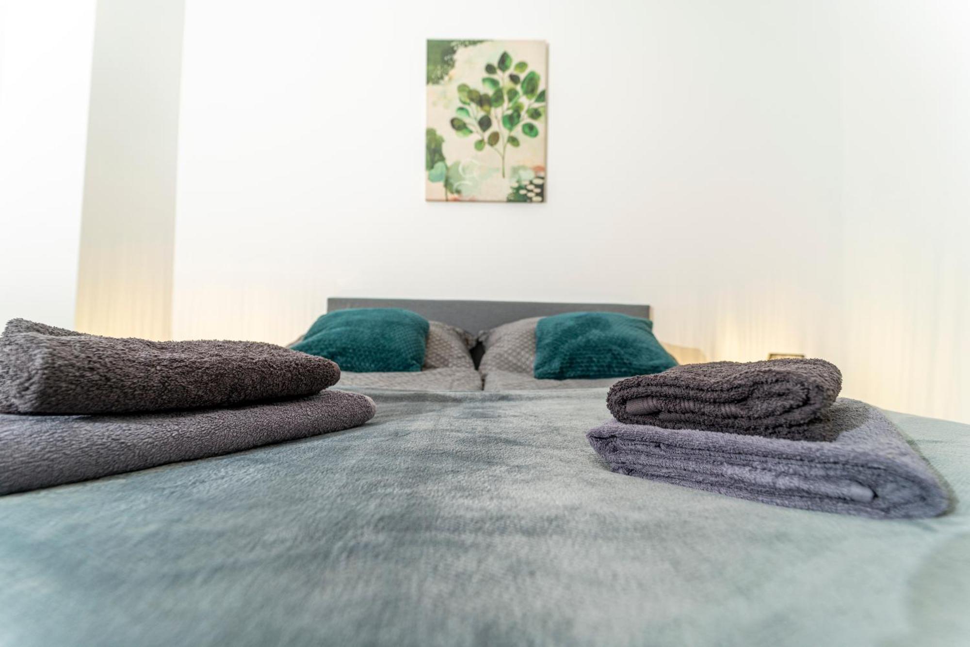 Mca Triiiple I Rooftop Pool I Free Parking I Netflix Wiedeń Zewnętrze zdjęcie